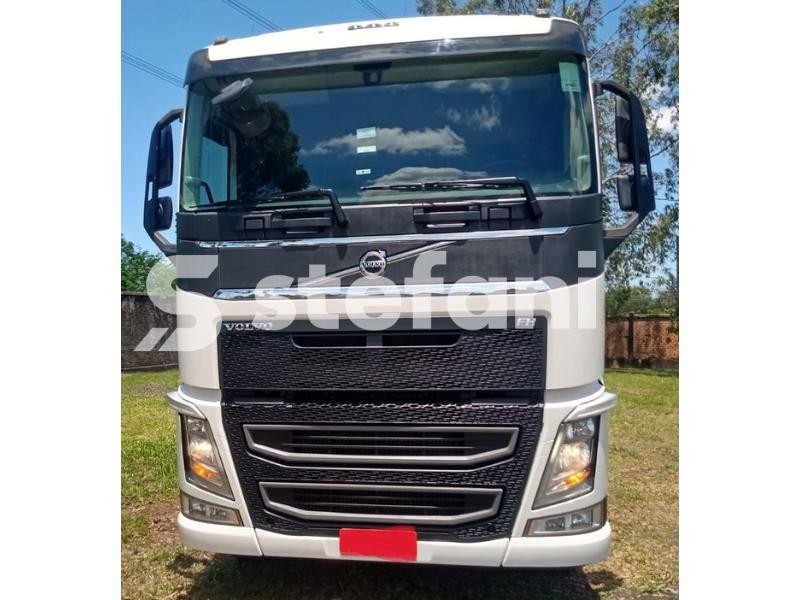 Volvo FH 500 6X4 – Teto Baixo